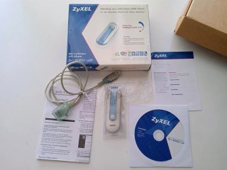 Adaptador WiFi USB G220 Zyxel Completo Caja