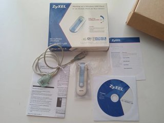Adaptador WiFi USB G220 Zyxel Completo Caja