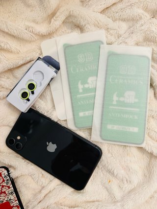 iPhone 11 Negro cristal 128GB + Accesorios