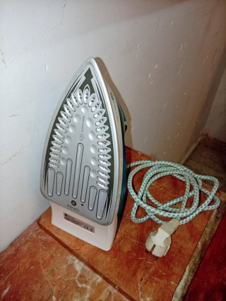 Plancha de vapor Kliindo 2400W