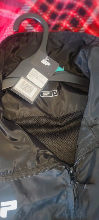Chubasquero a estrenar marca SP Negro Talla S