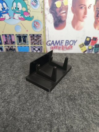 Supporto espositivo Game Boy Classic