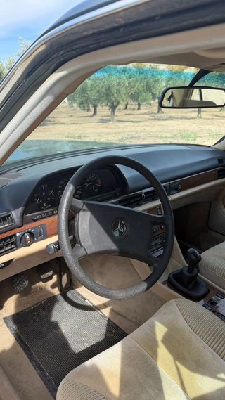 Mercedes-Benz 300SE 1986