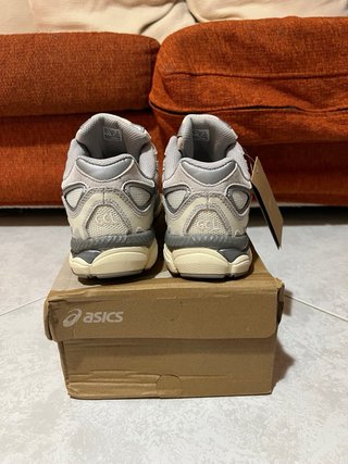 Scarpe Asics Gel Beige/Grigie Tg 41.5 Nuove