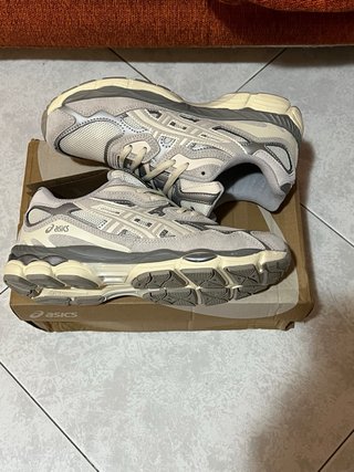 Scarpe Asics Gel Beige/Grigie Tg 41.5 Nuove