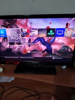 Consola PS4 500GB + 5 Juegos