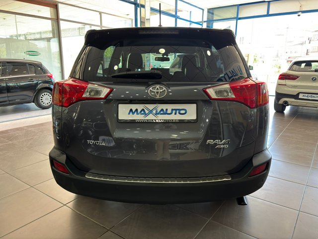 TOYOTA RAV4 2.2 D4-D 150 CV EXECUTIVE AUTO