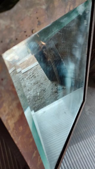 Espejo  muy antiguo madera
