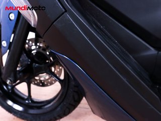 YAMAHA NMAX