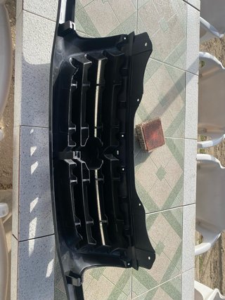 Rejilla frontal paragolpe Suzuki Grand Vitara