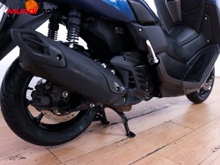YAMAHA NMAX