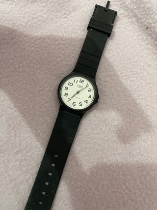 Reloj Casio Quartz Negro