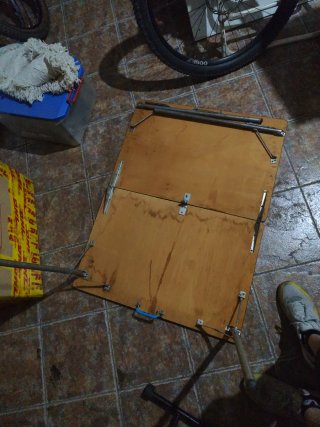 Mesa plegable camping antigua