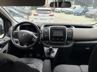 Nissan NV300
