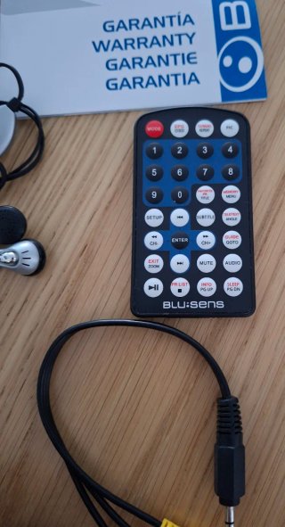 DVD Portátil TDT Blusens P54 con Accesorios