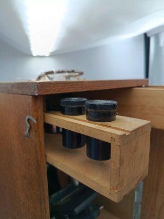 ANTIGUO MICROSCOPIO NACHET CON SU CAJA