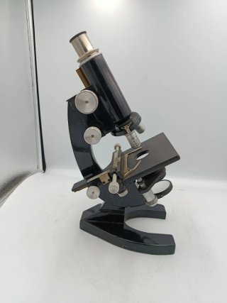 ANTIGUO MICROSCOPIO NACHET CON SU CAJA