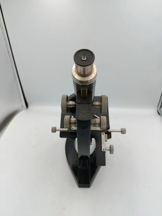 ANTIGUO MICROSCOPIO NACHET CON SU CAJA