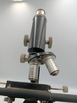 ANTIGUO MICROSCOPIO NACHET CON SU CAJA