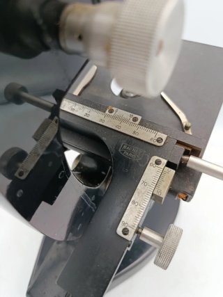 ANTIGUO MICROSCOPIO NACHET CON SU CAJA