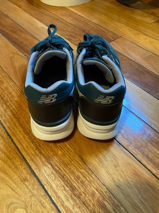 New Balance CM997 HXA color Marrón/Verde