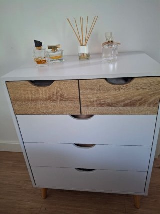 Cómoda de madera