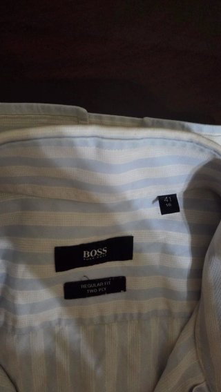 Camicia Hugo Boss a righe azzurre e bianche