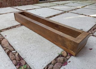 Centro de Mesa / Jardinera de Madera. Artesanal.