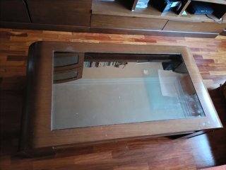 Muebles de salón, sillas y mesas de calidad