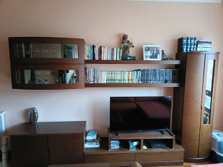 Muebles de salón, sillas y mesas de calidad