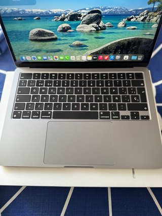 MacBook Air M2 256GB Plata