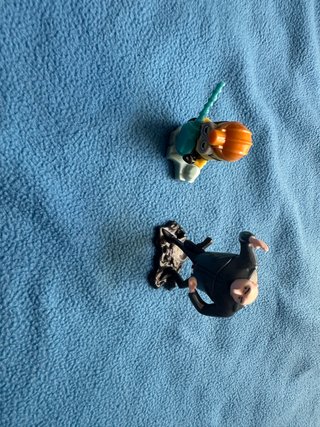 Figuras Gru y Minion Kinder Sorpresa