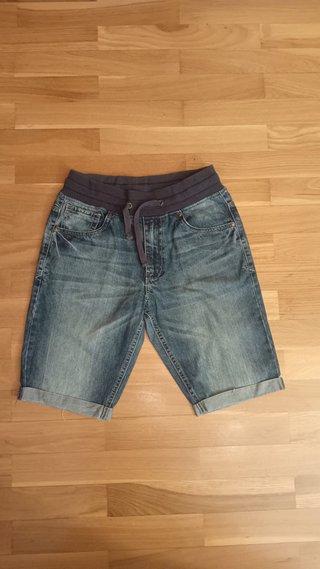 Pantalón corto vaquero chico