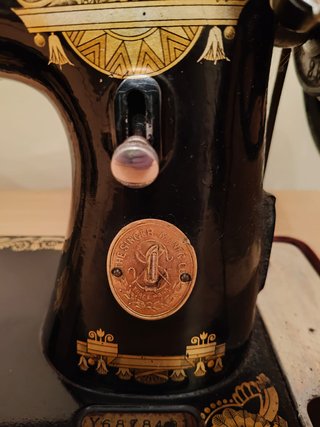 Máquina de coser Singer Esfinge Antigua (1929)