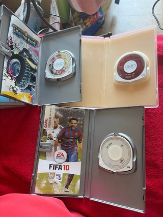 Dos juegos y la película de spider-man para PSP