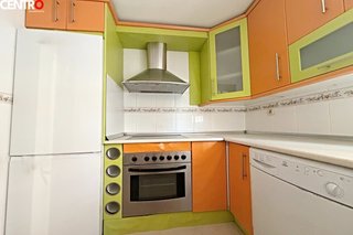 Piso en buena zona con plaza de garaje,Ogijares