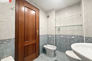 Piso en buena zona con plaza de garaje,Ogijares