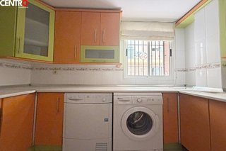 Piso en buena zona con plaza de garaje,Ogijares