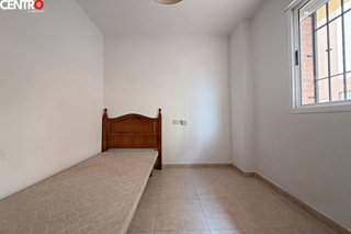 Piso en buena zona con plaza de garaje,Ogijares