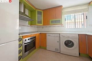 Piso en buena zona con plaza de garaje,Ogijares