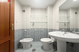 Piso en buena zona con plaza de garaje,Ogijares