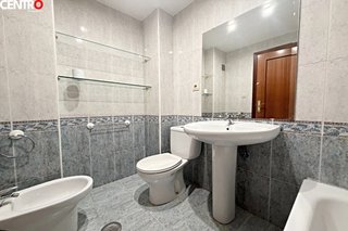 Piso en buena zona con plaza de garaje,Ogijares