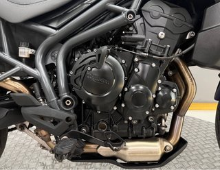 TRIUMPH TIGER 800