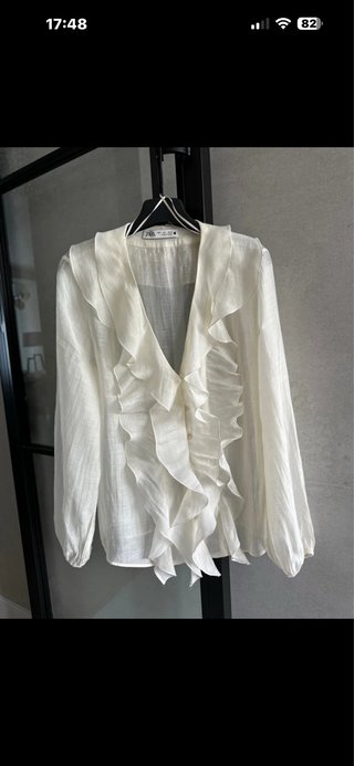 Blusa Zara volantes blanca