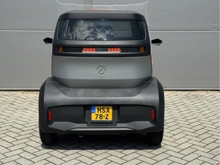Renault Mobilize Duo 80 Evo (2025) | Custom black