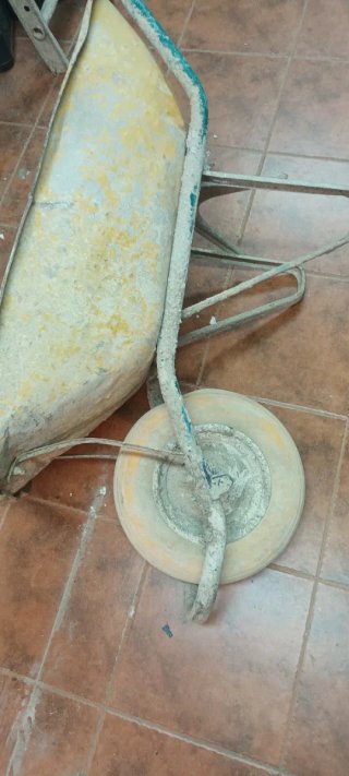 Carretilla de obra robusta