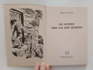Libro Un misterio para los Siete secretos (1976)