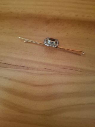 Pisacorbatas Oro 18k con diamantes