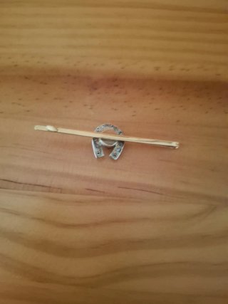 Pisacorbatas Oro 18k con diamantes