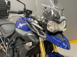TRIUMPH TIGER 800